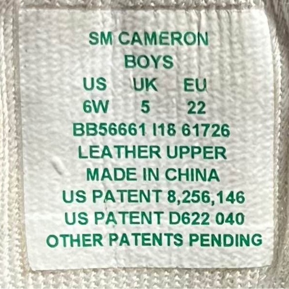 Stride Rite Cameron Sneakers size 6W - Picture 7 of 7